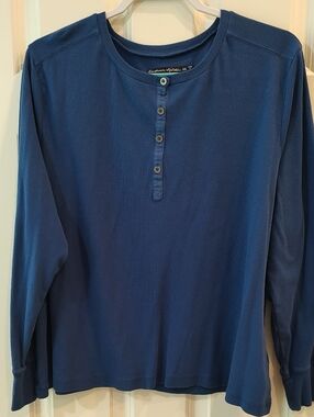 Gudrun Sjoden Long-Sleeve Henley in Deep Blue